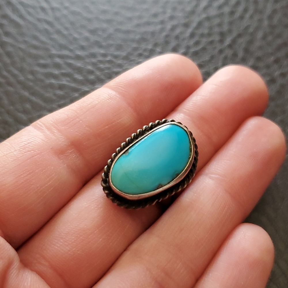 VTG sterling & turquoise ring- size 7.5/8 - Picture 2 of 10